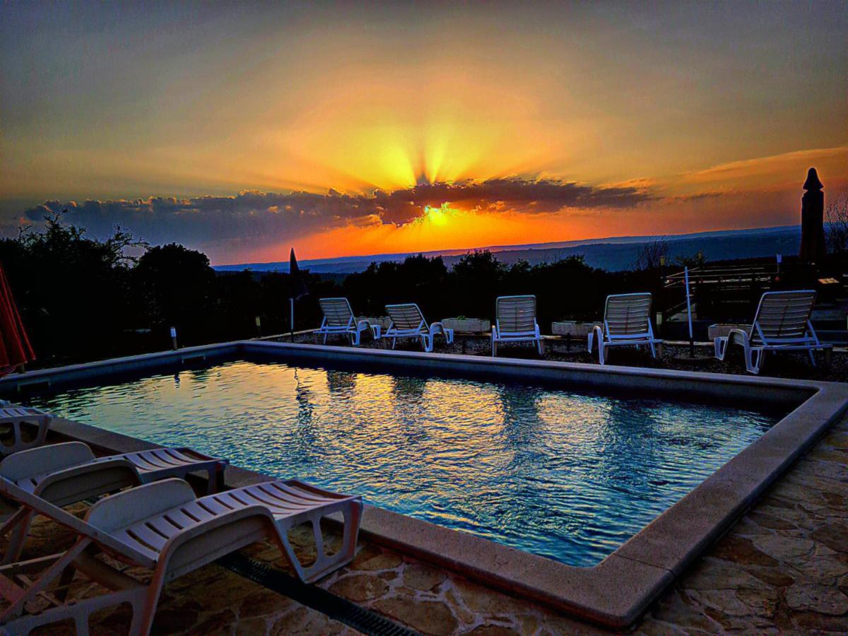 Bed And Breakfast Rogocana Labin  Exterior foto