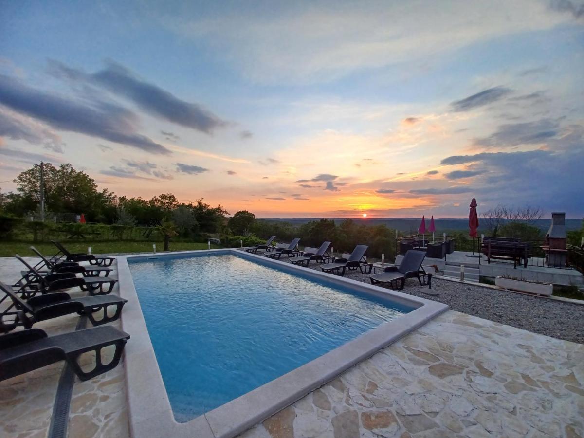 Bed And Breakfast Rogocana Labin  Exterior foto
