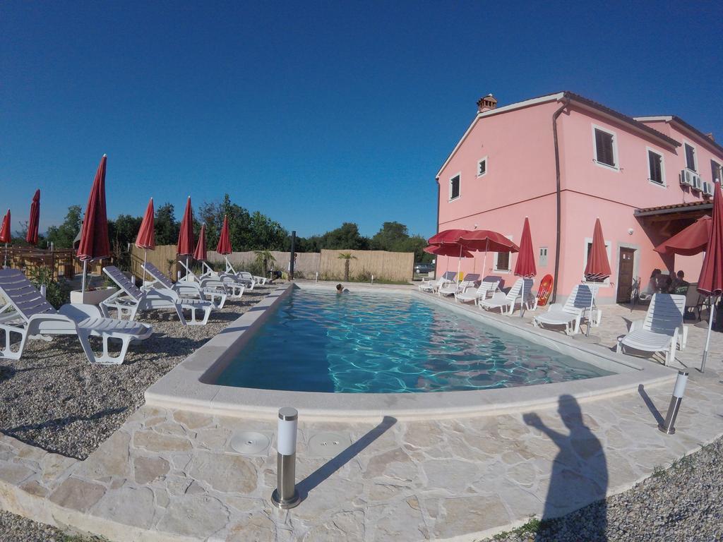 Bed And Breakfast Rogocana Labin  Exterior foto