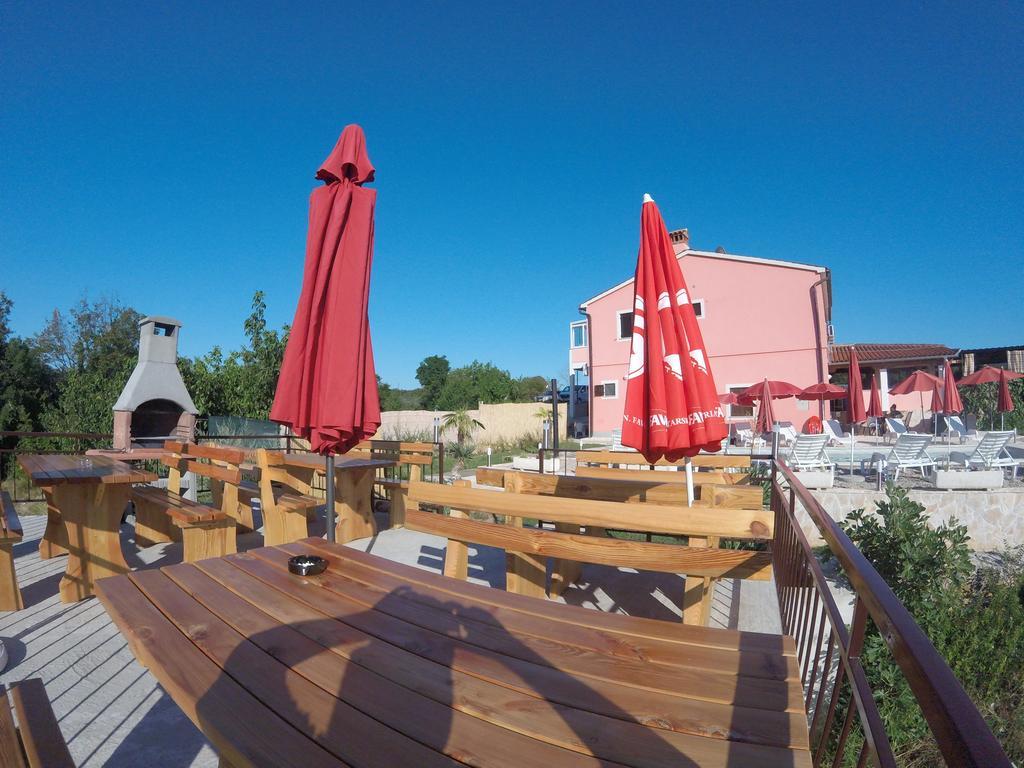 Bed And Breakfast Rogocana Labin  Exterior foto